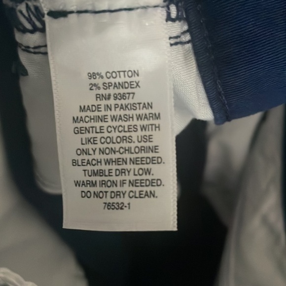 Saint John’s Bay short navy mid rise tummy control, pockets, stretch bottom 8 - Picture 5 of 10